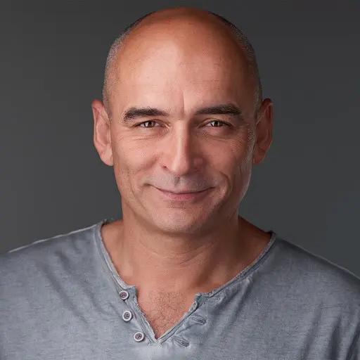 Tamás Schieszler serves as the President and a Board Member of Dzokden Kalapa Center.